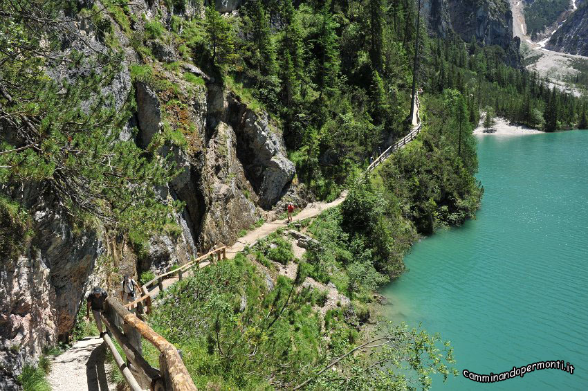 61 Lago di Braies.JPG